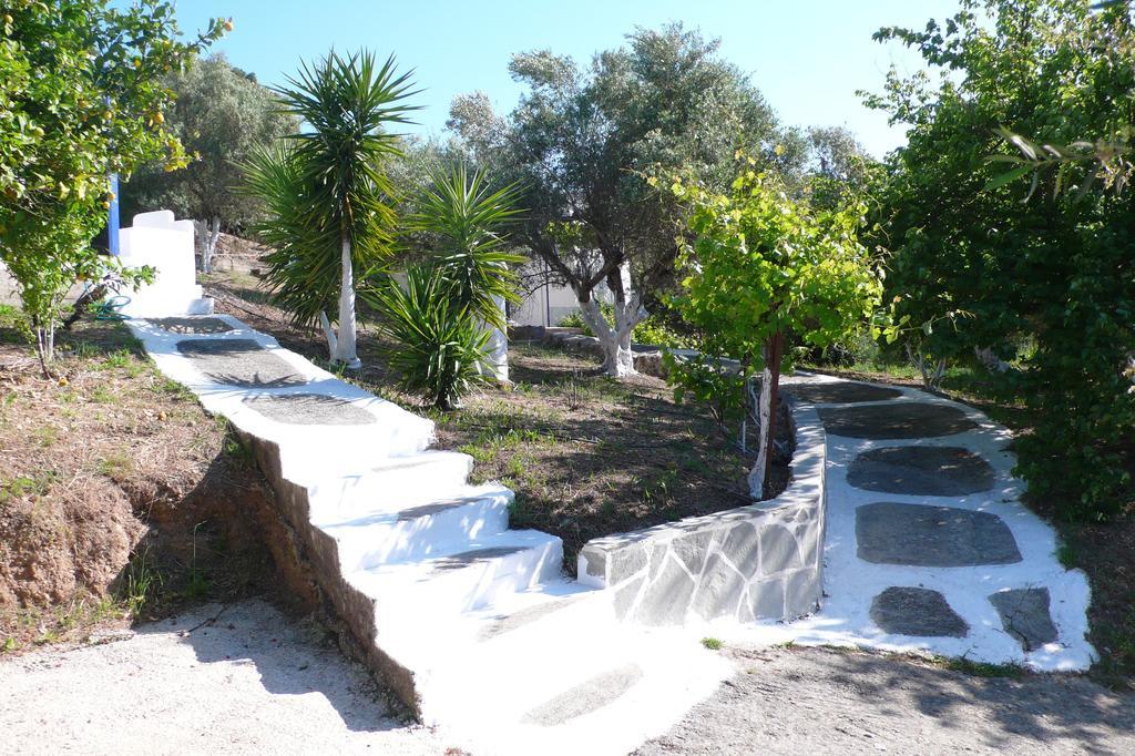 Apartmán Stefanos Garden Arménoi Pokoj fotografie
