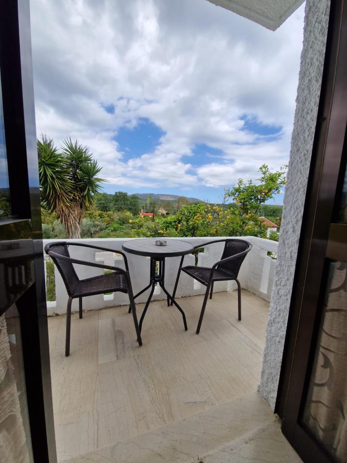 Apartmán Stefanos Garden Arménoi Exteriér fotografie
