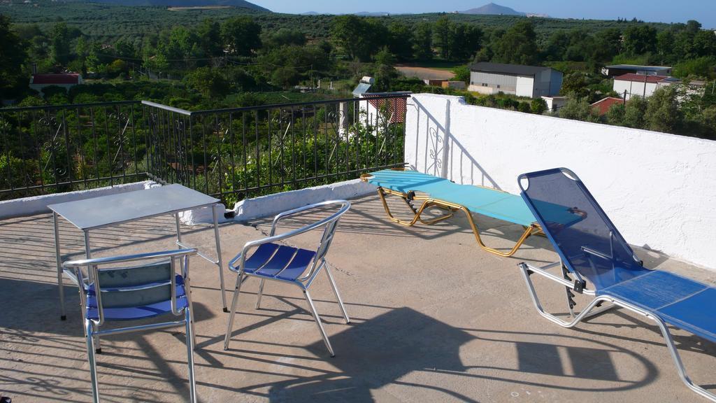 Apartmán Stefanos Garden Arménoi Pokoj fotografie