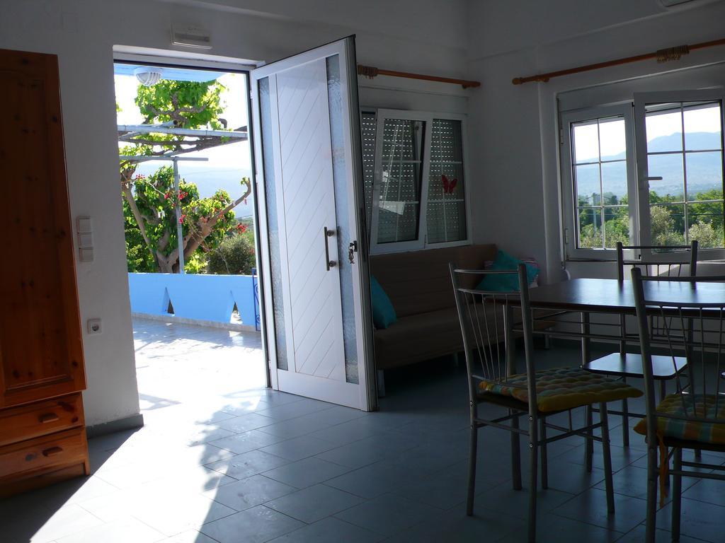 Apartmán Stefanos Garden Arménoi Pokoj fotografie