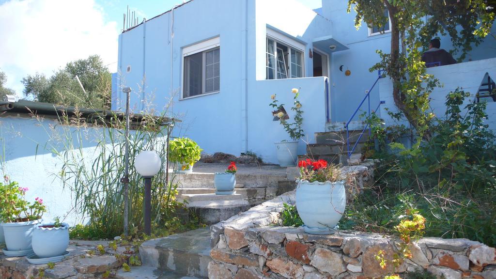 Apartmán Stefanos Garden Arménoi Pokoj fotografie