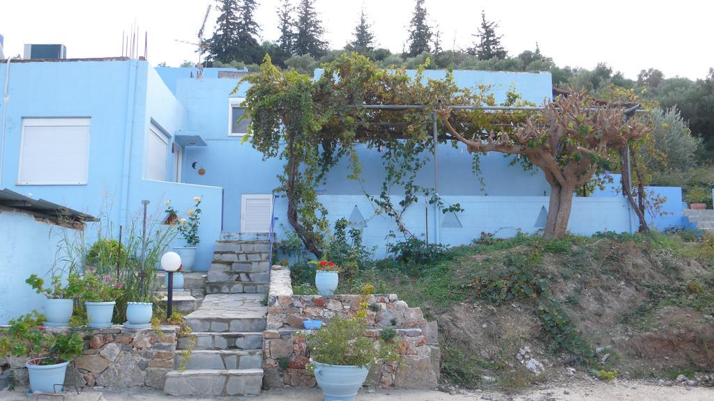 Apartmán Stefanos Garden Arménoi Pokoj fotografie